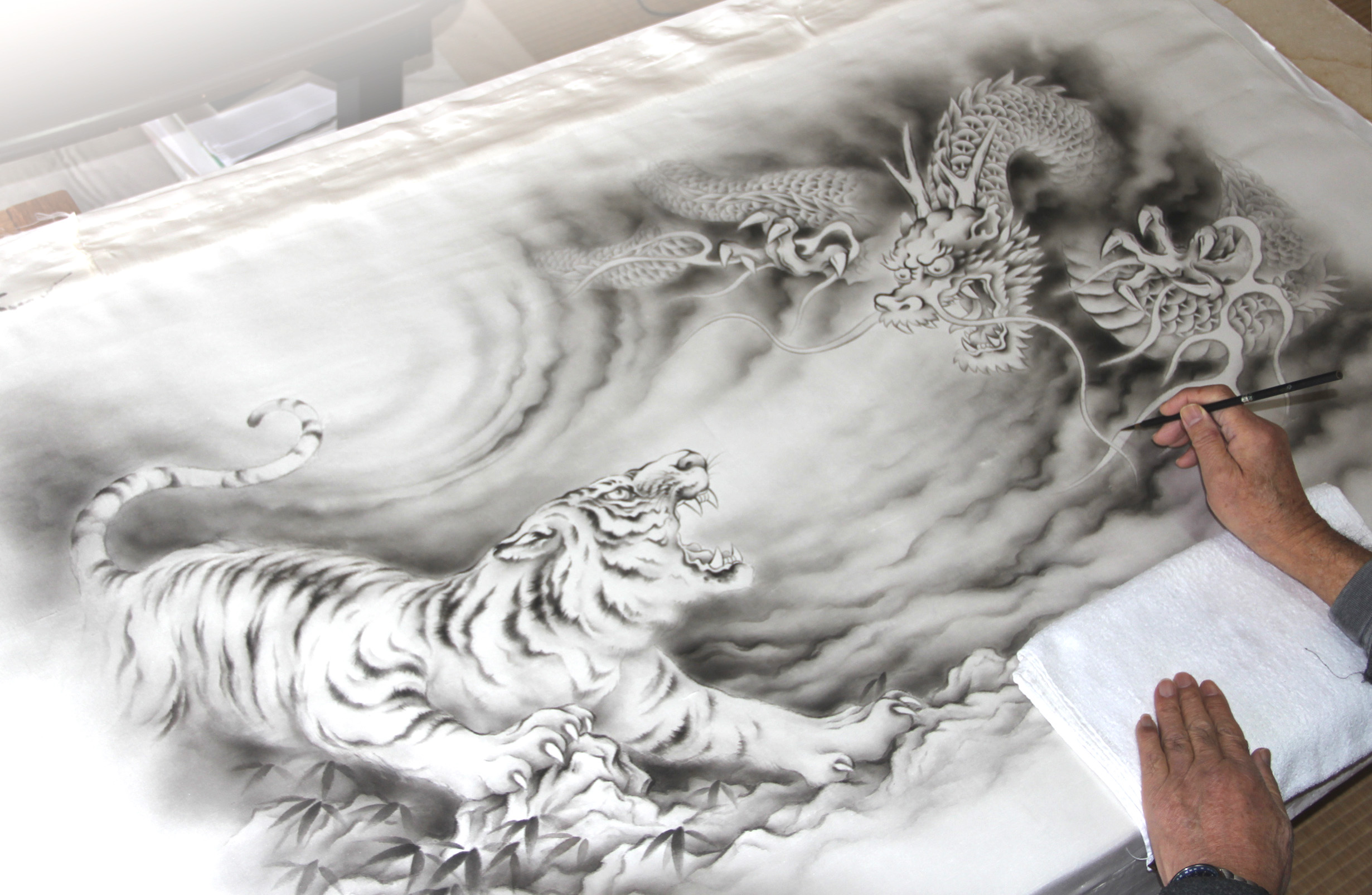 龍虎　墨絵　絵画
