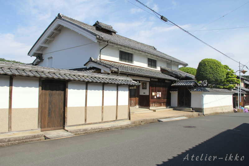 与謝野町にある、由緒あるちりめん街道です。